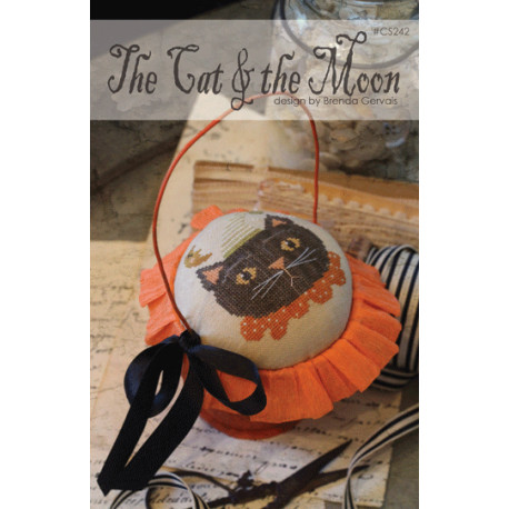 The cat & The moon. WTNT 242